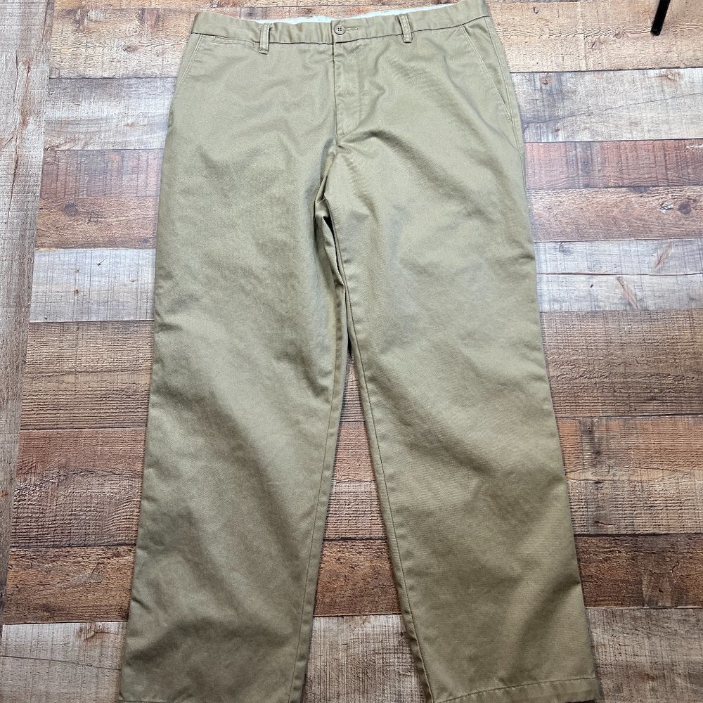 Men's Dockers D3 Tan Chinos size 38 x 32
